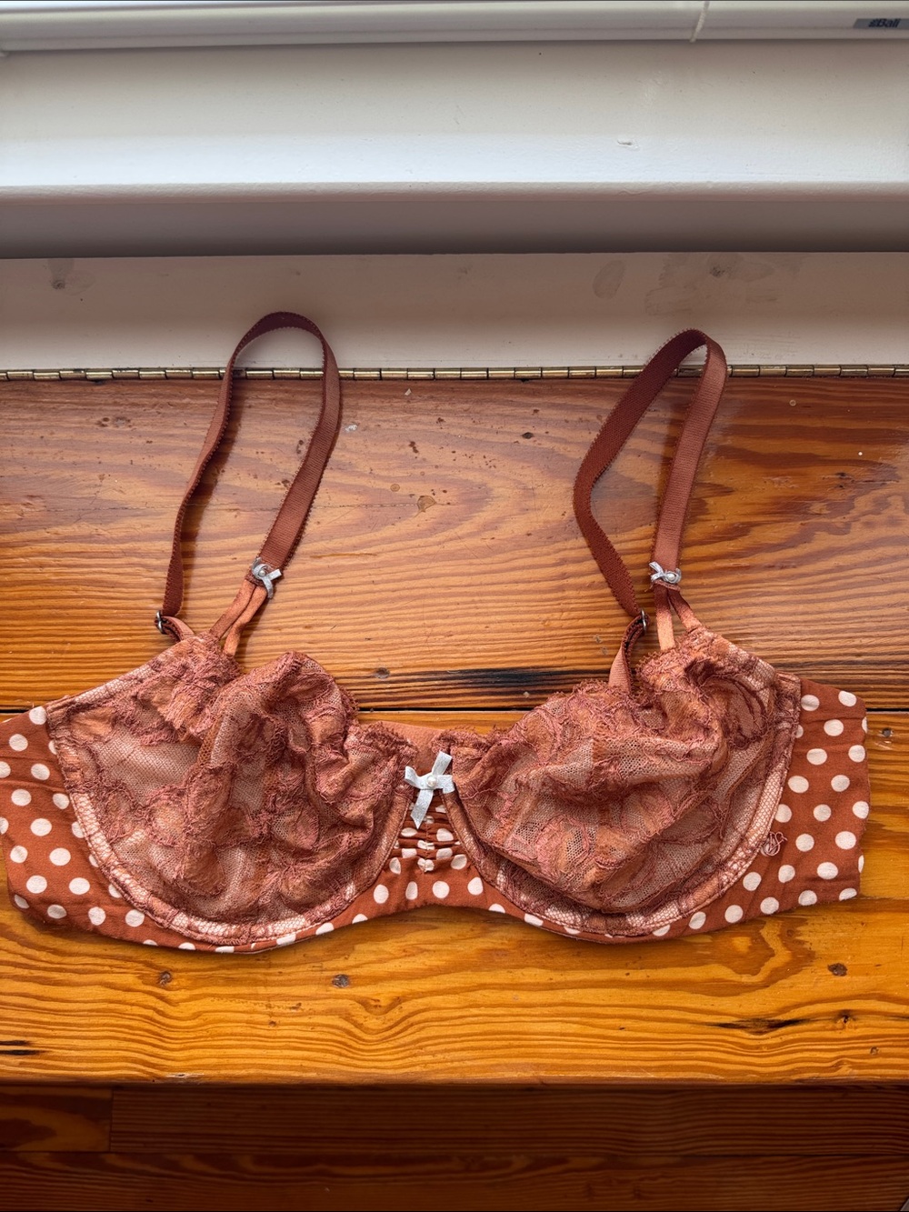 Victoria’s Secret Polka Dot Lace Underwire Bra in Rust Color